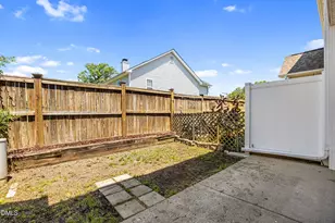 379 E Willhaven Dr, Fuquay-Varina, NC 27526 - Photo 24