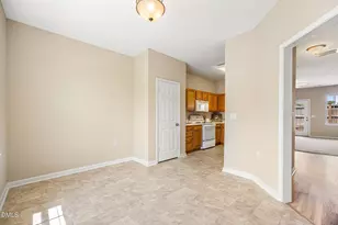 379 E Willhaven Dr, Fuquay-Varina, NC 27526 - Photo 10