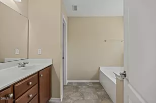 6 Crawford Ct, Durham, NC 27703 - Photo 20