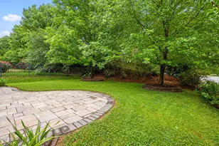 4000 Remington Oaks Cir, Cary, NC 27519 - Photo 24