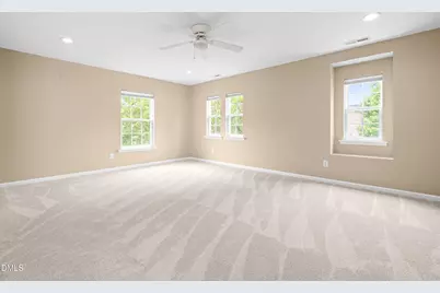 4000 Remington Oaks Circle, Cary, NC 27519 - Photo 32