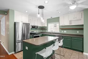 4000 Remington Oaks Cir, Cary, NC 27519 - Photo 16