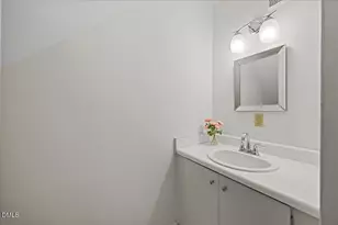 1627 Sutton Dr, Raleigh, NC 27605 - Photo 14