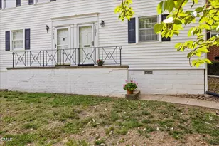 1627 Sutton Dr, Raleigh, NC 27605 - Photo 2