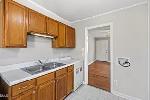 2324 Bernard St, Raleigh, NC 27608 - Photo 14