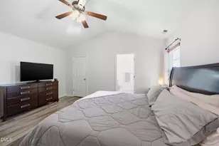 104 Saltybrook Ln, Holly Springs, NC 27540 - Photo 14