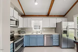 1413 Greenside Dr, Raleigh, NC 27609 - Photo 12
