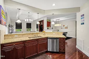 10400 Rosegate Ct, Raleigh, NC 27617 - Photo 14