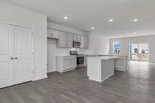 806 Washington St, Fuquay-Varina, NC 27526 - Photo 6