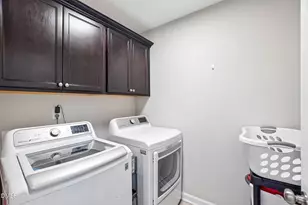 257 Pointe Park Cir, Holly Springs, NC 27540 - Photo 24
