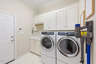 1024 Bearglades Ln, Raleigh, NC 27615 - Photo 24