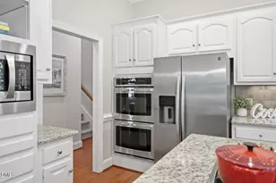1024 Bearglades Ln, Raleigh, NC 27615 - Photo 8