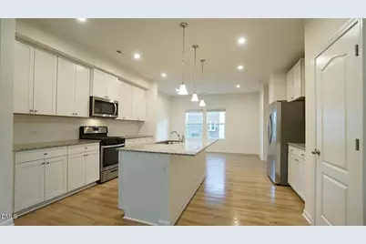 1041 Salt Glaze Lane, Cary, NC 27519 - Photo 4