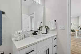 606 N Maple St, Durham, NC 27703 - Photo 28