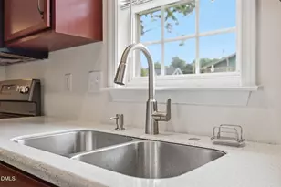 714 E Jones St, Raleigh, NC 27601 - Photo 10