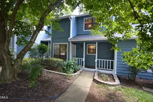 616 Applecross Dr, Cary, NC 27511 - Photo 2