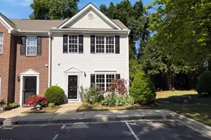 43 Edgebrook Cir, Durham, NC 27703 - Photo 1