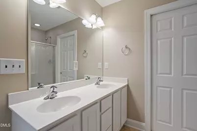 517 Texanna Way, Holly Springs, NC 27540 - Photo 32