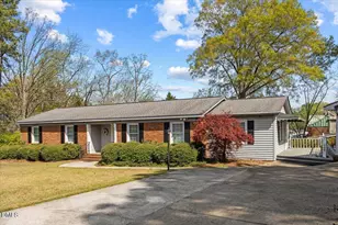 805 S Parrish St, Lillington, NC 27546 - Photo 4