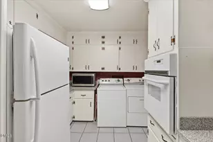 805 S Parrish St, Lillington, NC 27546 - Photo 18