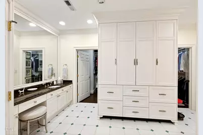 2801 Glenwood Gardens Lane #203, Raleigh, NC 27608 - Photo 22
