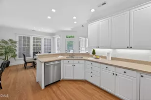 105 Parkvine Cir, Cary, NC 27519 - Photo 14