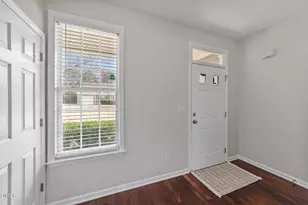 296 Stansbury Ln, Clayton, NC 27527 - Photo 4