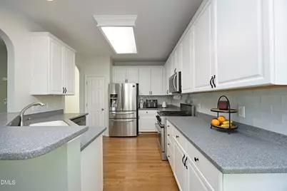 508 Wakehurst Drive, Cary, NC 27519 - Photo 16