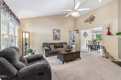 460 Madison Avenue, Princeton, NC 27569 - Photo 8