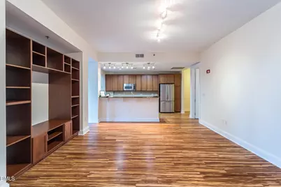 618 N Boylan Avenue #528, Raleigh, NC 27603 - Photo 2