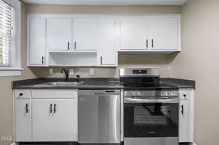 917 St Marys St, Raleigh, NC 27605 - Photo 12