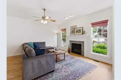 913 Edgewater Circle, Chapel Hill, NC 27516 - Photo 10