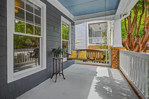 913 Edgewater Cir, Chapel Hill, NC 27516 - Photo 4