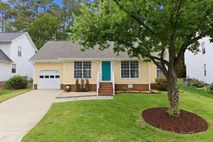 119 Trailview Dr, Cary, NC 27513 - Photo 2