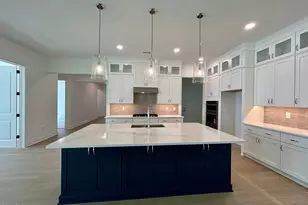 313 Anchor Beam Ct, Holly Springs, NC 27540 - Photo 2