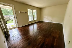 4717 Radcliff Rd, Raleigh, NC 27609 - Photo 2