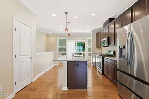 1032 Diamond Dove Ln, Apex, NC 27502 - Photo 4