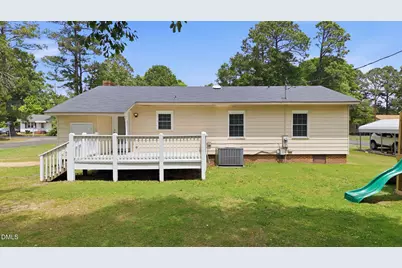 104 E Caroline Avenue, Smithfield, NC 27577 - Photo 30