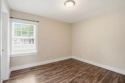 104 E Caroline Avenue, Smithfield, NC 27577 - Photo 18
