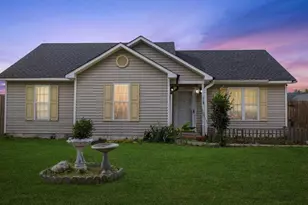113 Shadow Bend Ln, Selma, NC 27576 - Photo 1