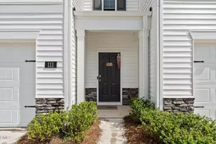 111 Starlight St, Sanford, NC 27330 - Photo 2
