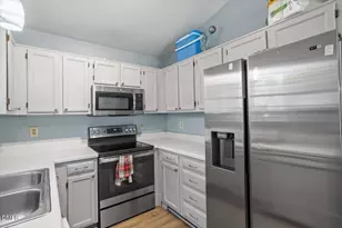 301 Round About Rd, Holly Springs, NC 27540 - Photo 16
