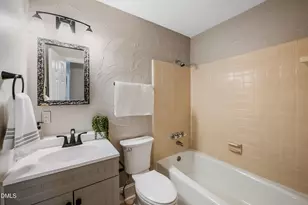 924 Carnoustie Cir, Cary, NC 27511 - Photo 22