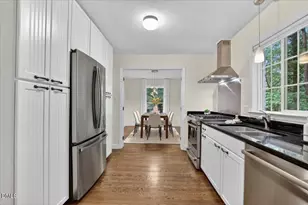 802 Churchill Dr, Chapel Hill, NC 27517 - Photo 12