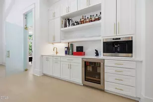 508 Ramblewood Dr, Raleigh, NC 27609 - Photo 10