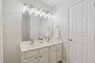 102 Dumont Ct, Apex, NC 27523 - Photo 34