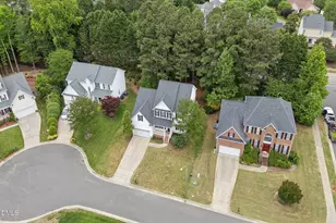 102 Dumont Ct, Apex, NC 27523 - Photo 2
