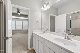 5911 Longeria, Raleigh, NC 27612 - Photo 30