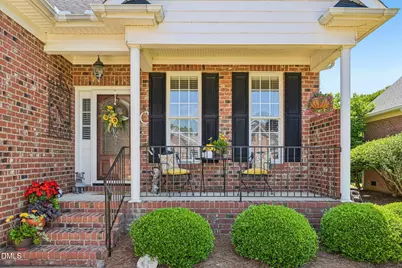 638 E Lakota Drive, Fuquay-Varina, NC 27526 - Photo 2