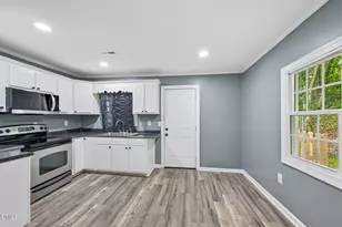 503 Maury St S, Wilson, NC 27893 - Photo 6